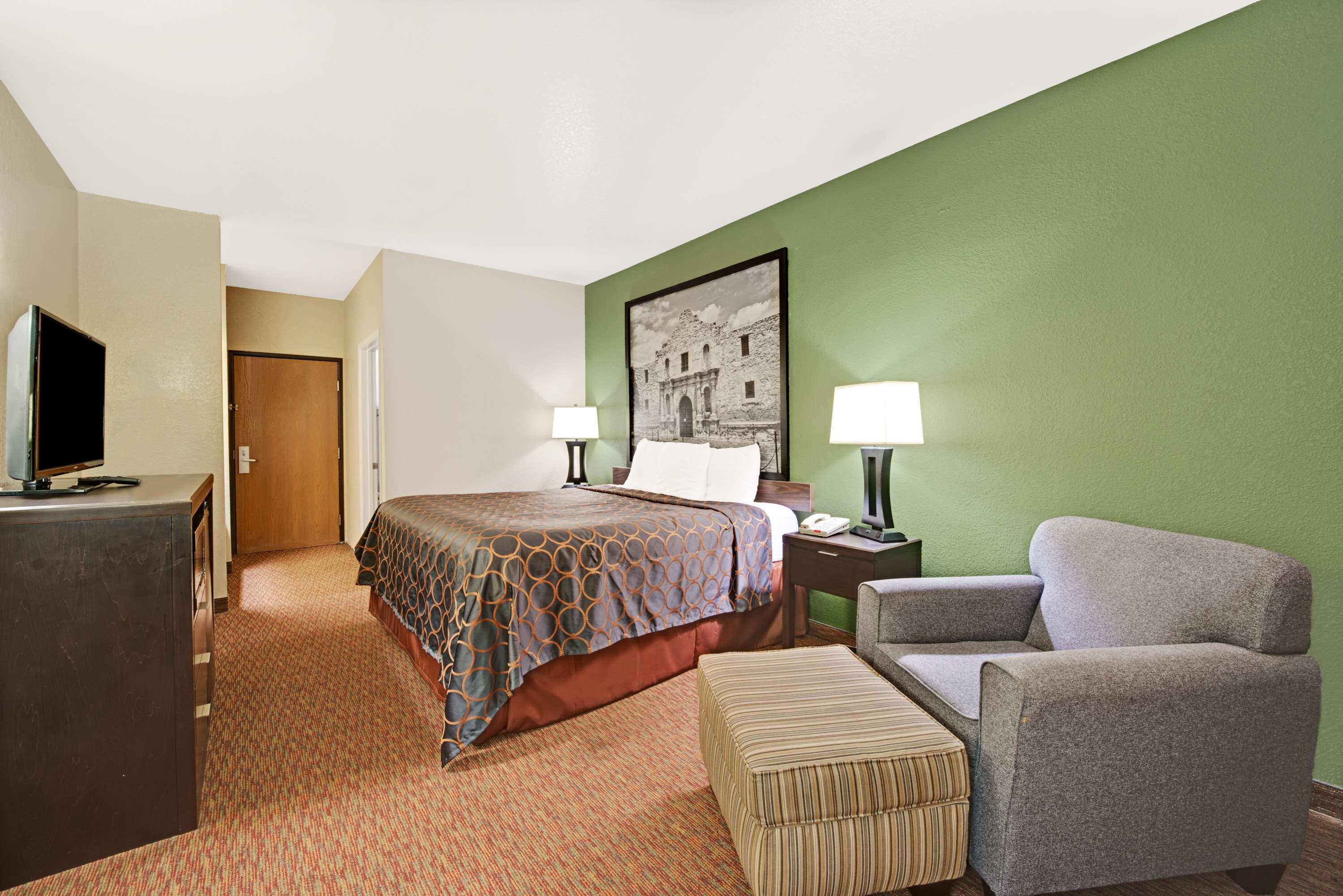 Surestay Plus By Best Western San Antonio Airport מראה חיצוני תמונה