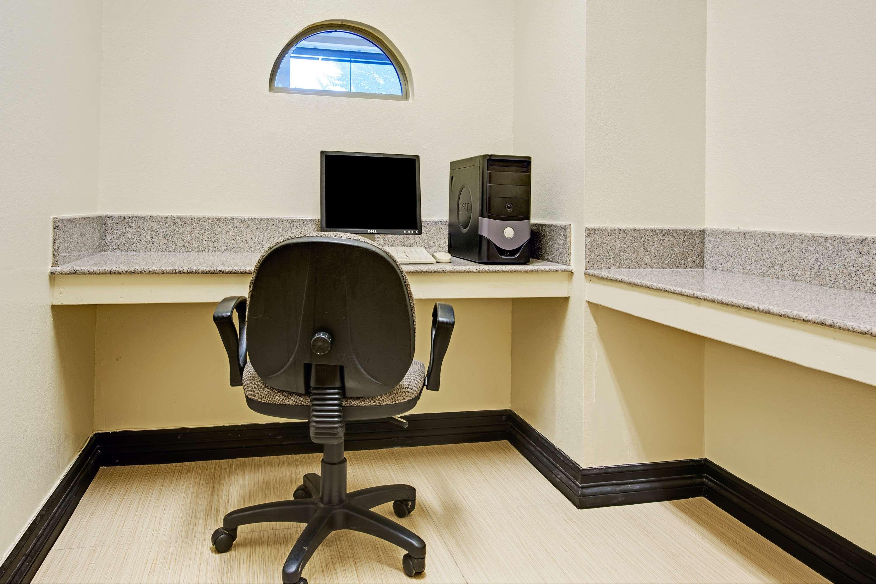 Surestay Plus By Best Western San Antonio Airport מראה חיצוני תמונה