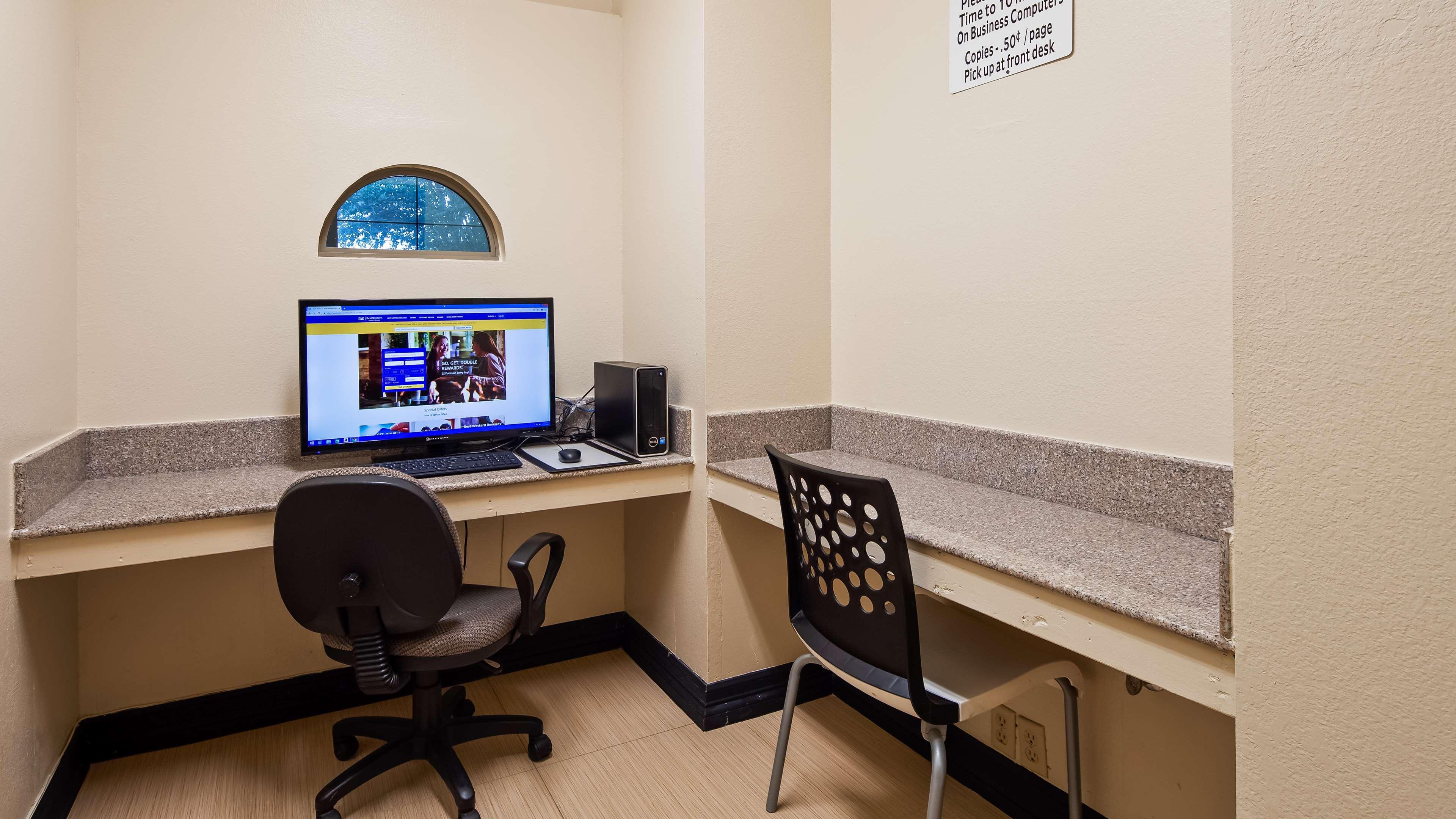 Surestay Plus By Best Western San Antonio Airport מראה חיצוני תמונה