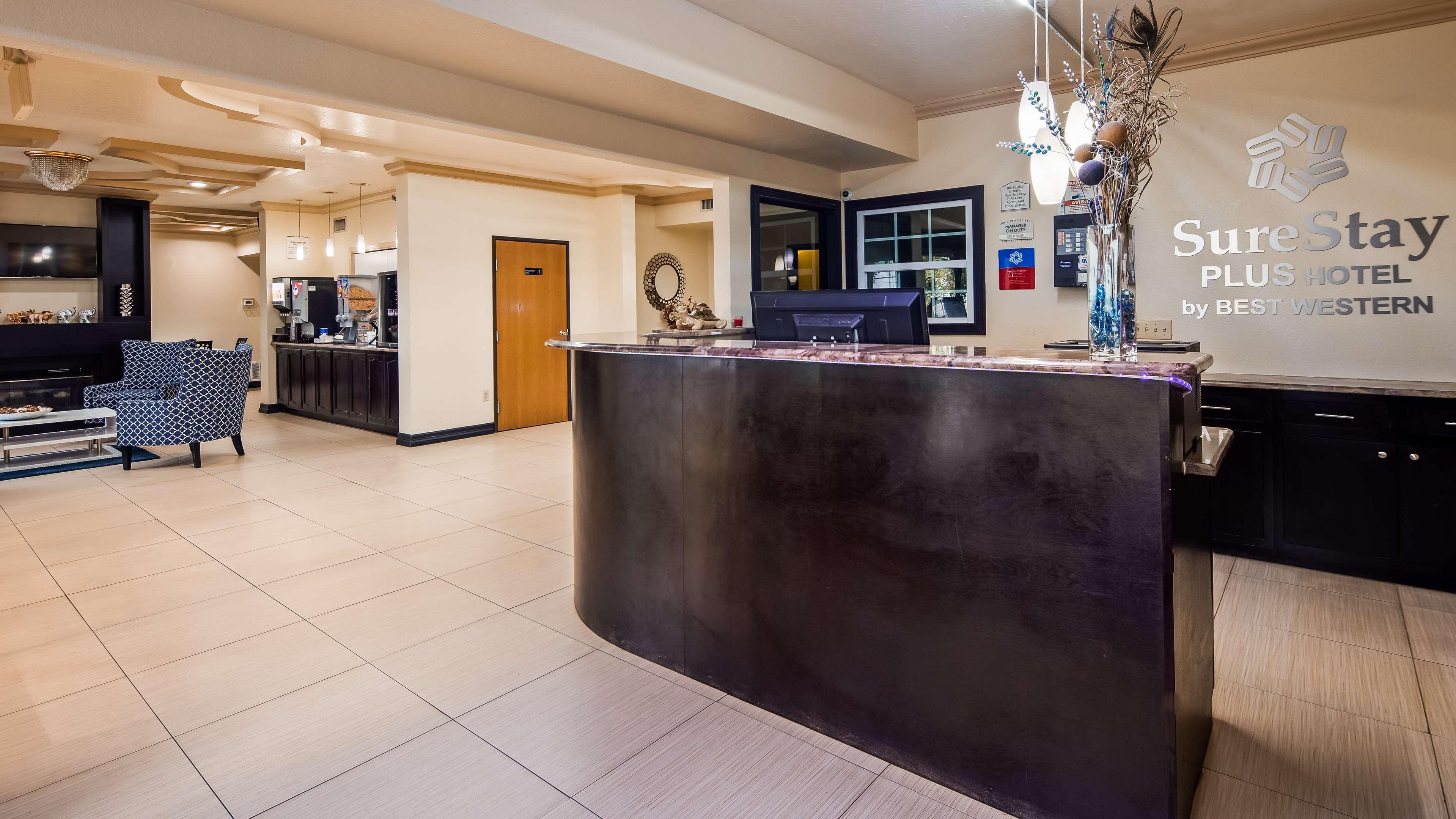 Surestay Plus By Best Western San Antonio Airport מראה חיצוני תמונה