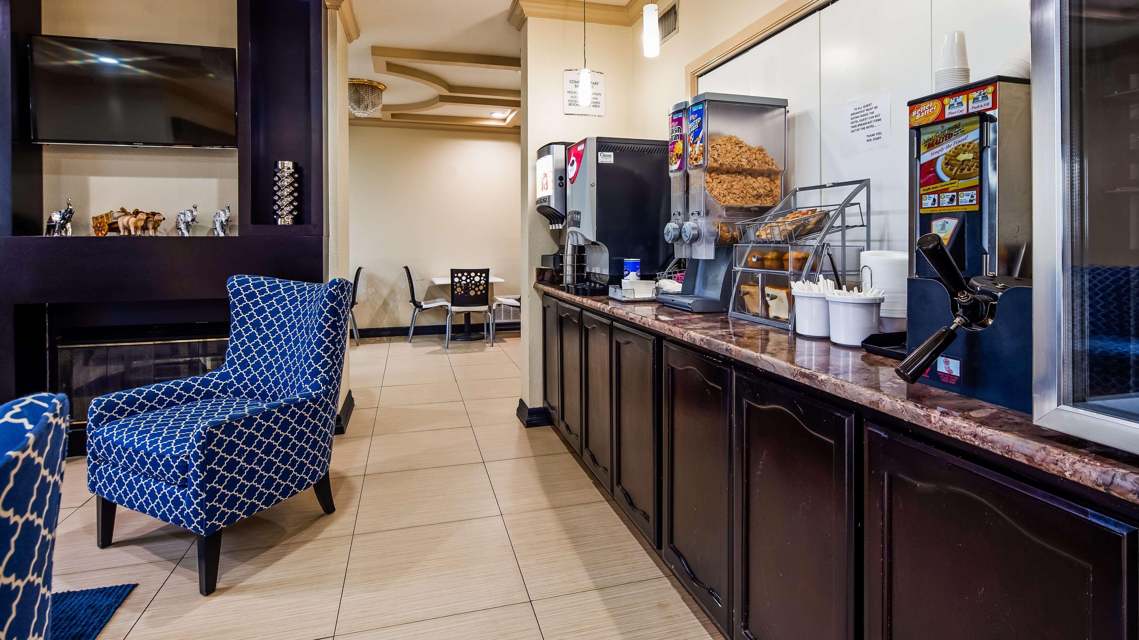 Surestay Plus By Best Western San Antonio Airport מראה חיצוני תמונה